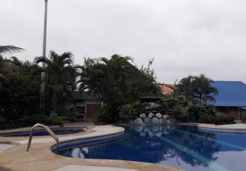 Mompiche Suites