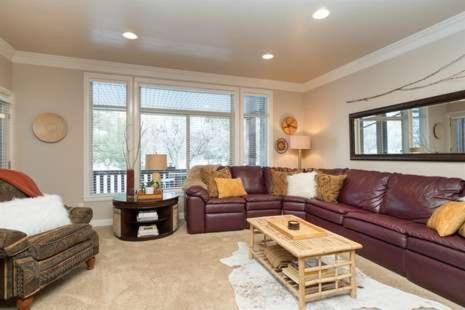1 Bedroom Huntsville, Utah Vacation Rental - Snowbasin and Pineview Lodging 76A