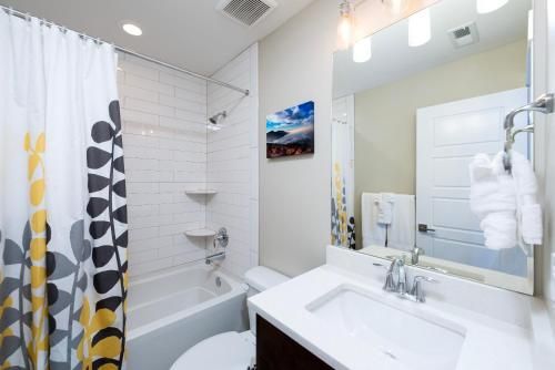 Gorgeous Decor. Discount Snowbasin Ski Tickets. Private Hot Tub