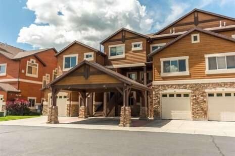 2 Bedroom Snowbasin Vacation Rental - Huntsville, Utah Lodging Options