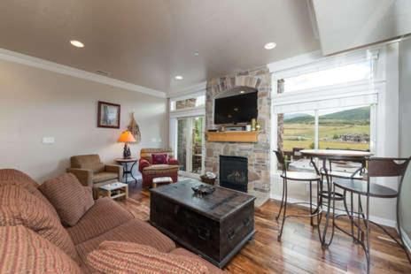 1 Bedroom Vacation Condo - Huntsville, Utah Lodging near Snowbasin Resort