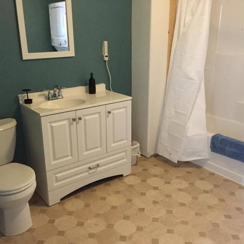 2-Bedroom Deluxe Mom-in-Law
