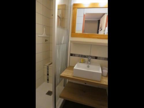 Appartement Reallon, 2 pieces, 4 personnes - FR-1-469-60