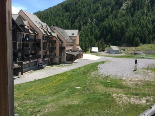 Appartement Reallon, 2 pieces, 5 personnes - FR-1-469-22