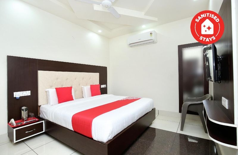 OYO 35464 Hotel Ls