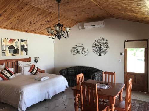 Tarantula Guest House