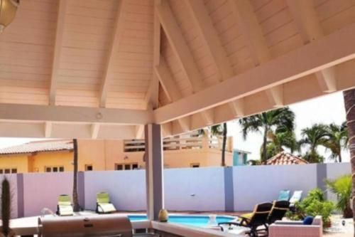 Prestigious Aruba Paradera Villa close to beach