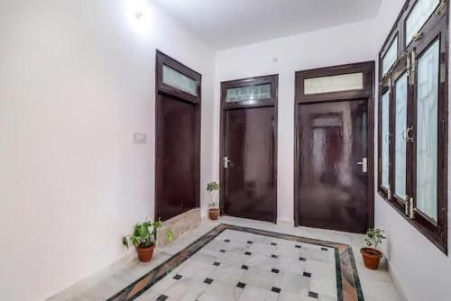 OYO 77207 AAA Homes