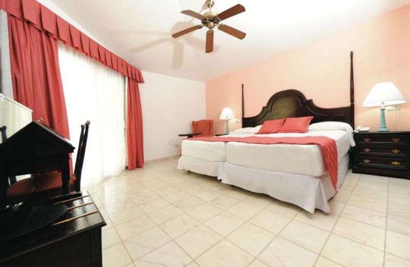 Playabachata Resort