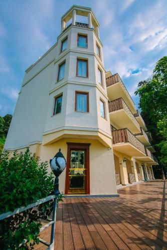 Campus Alba at Hotel Castello Mare