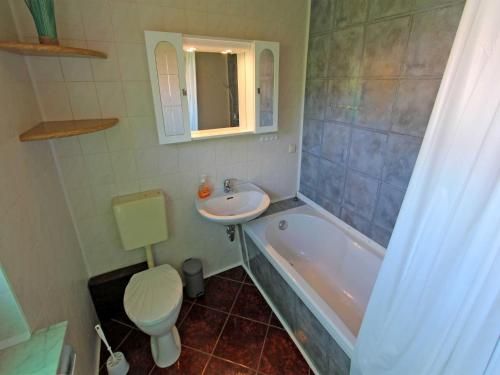 Ferienwohnungen Qualzow SEE 8430