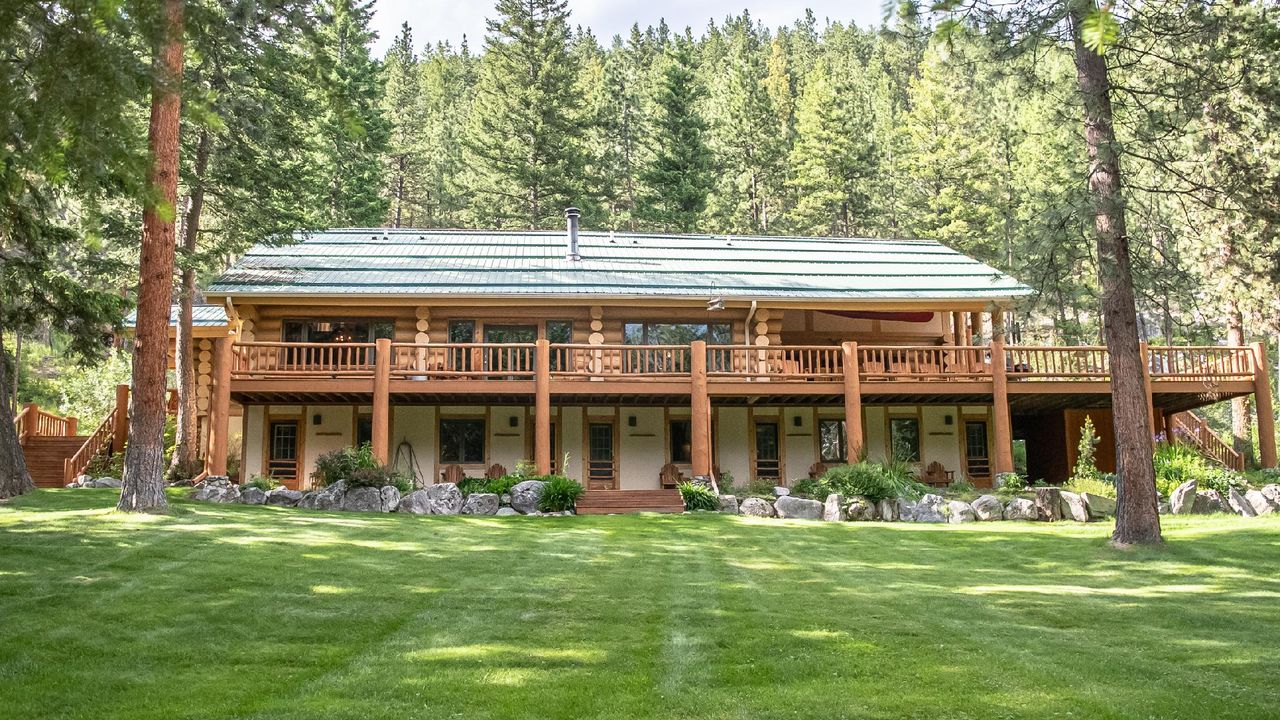 Bear Creek Lodge