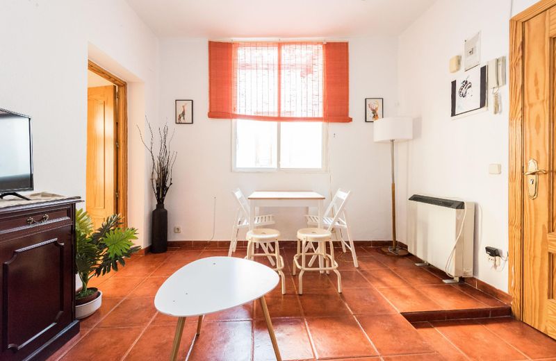 Apartment in Opera – Royal Palace