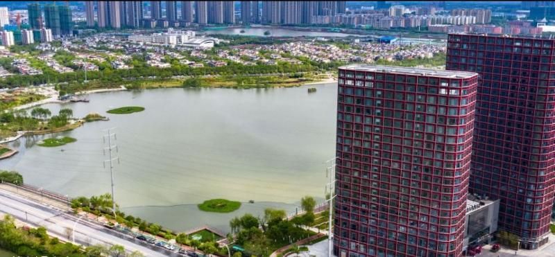 JINLING JIACHEN HOTEL (NANJING JIULONG LAKE)
