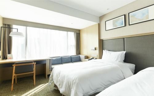 Zenith Hotel-Near Train Station & The Mixc