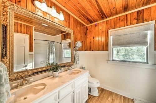 Spacious Lake Placid House with Diving Board!