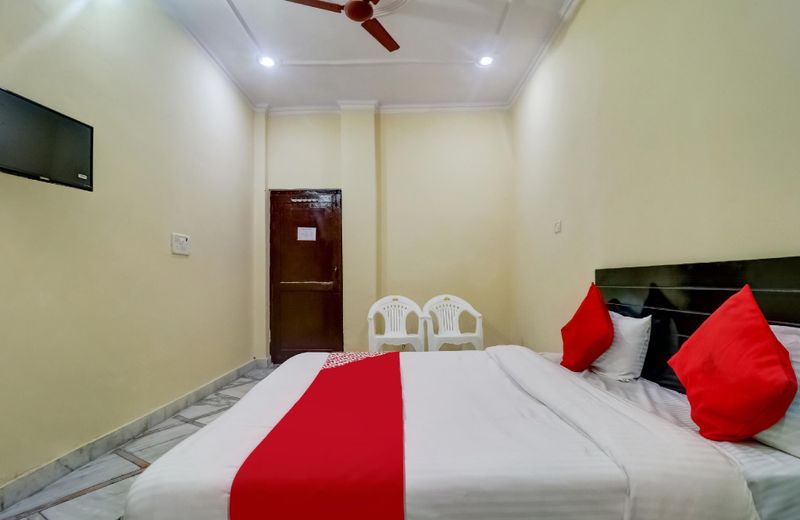 OYO 77298 Ishan Guest House