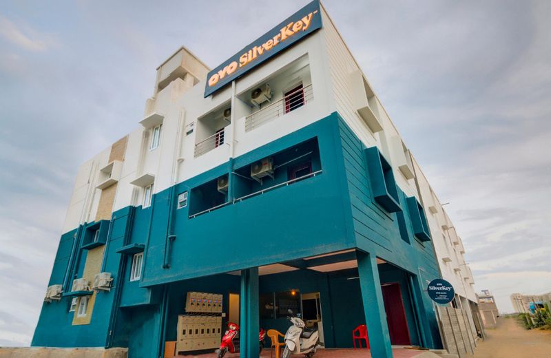 SilverKey Executive Stays 26484 Majjid Nagar