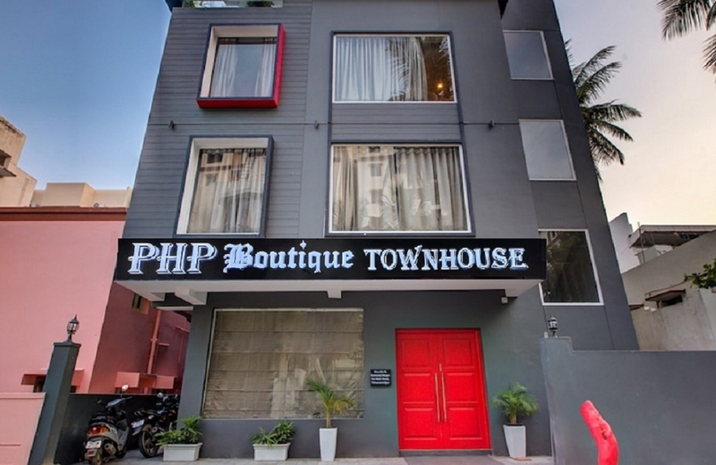 PHP BOUTIQUE TOWNHOUSE