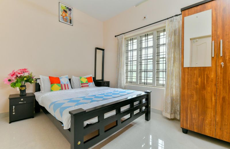 OYO Home 78472 Rock View Wayanad Blossom Valley Homestay 3bhk