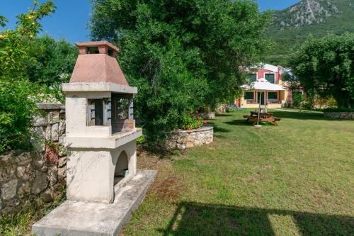 Beachfront Villa Barbati 1 , Corfu
