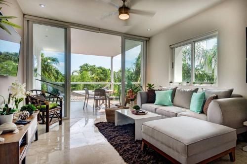 Upscale 2 Bdrm Pool View in 5 Star Bahia Principe!!