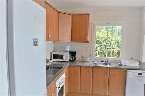 Fornells de la Selva Villa Sleeps 6 Pool Air Con