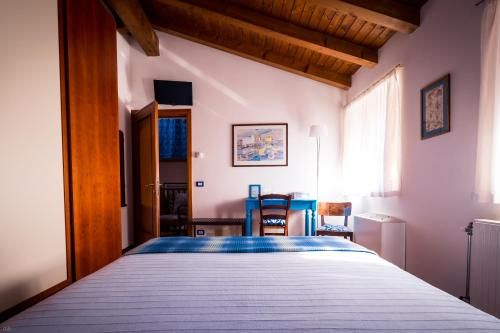 Achillea B&B