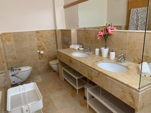 Suitur apartamento con vistas al mar y piscina