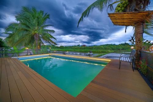 Outdoor Pictures 1