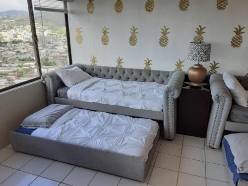 Honolulu Resort Penthouse Condominium