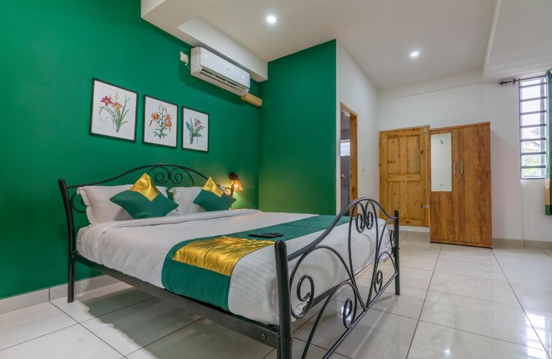 OYO Home 60337 Elegant Famy Homes 2 1br
