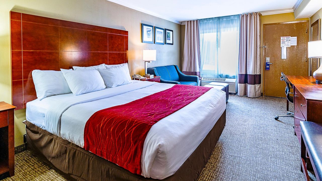 Hyland Inn near Pasadena Civic Center