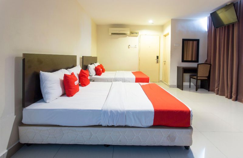 OYO 89966 Green World Hotel @ Seri Putra