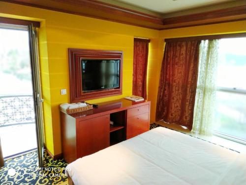 ALLY HOTEL