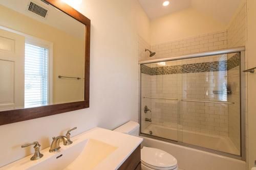 Villa Bridgehampton village