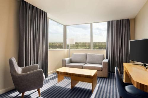 Ramada Hotel & Suites