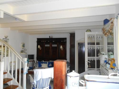 Maison de 2 chambres avec jardin clos et wifi a Cleden Cap Sizun a 4 km de la plage