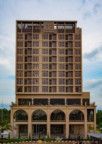 D ELEGANCE GRAND BANDAR SERI ALAM