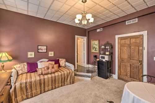 Pet-Friendly Apt 2 Blocks to Riverside Park!