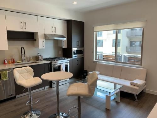 Luxury Cupertino Apartment - Cars Available