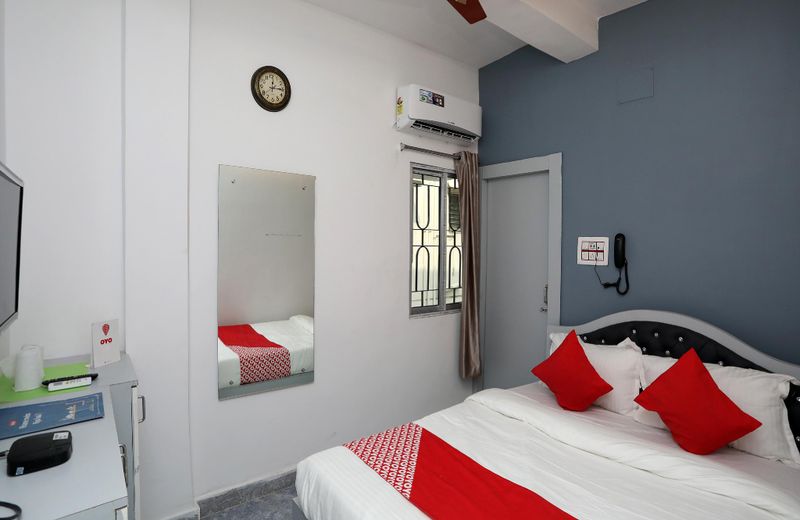 OYO 24223 Upasana Guest House