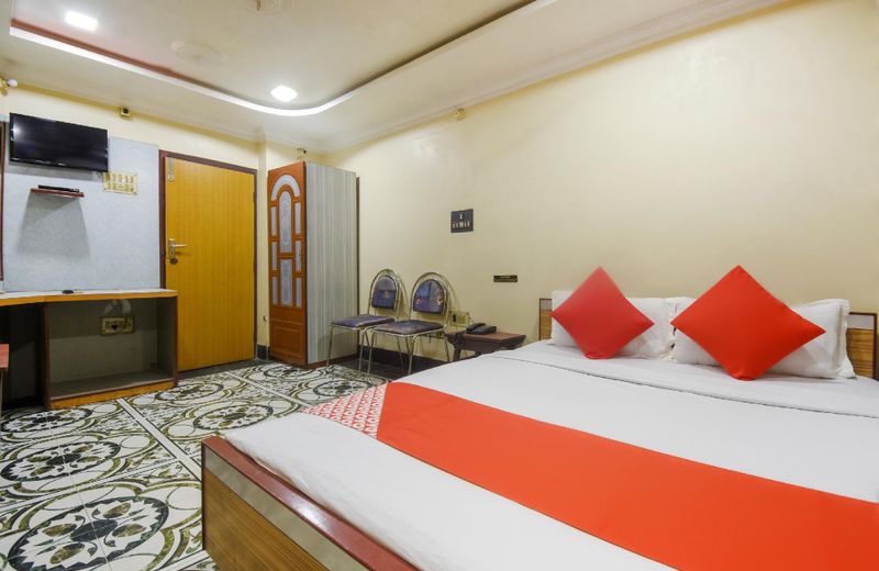 Akash Hotel Howrah