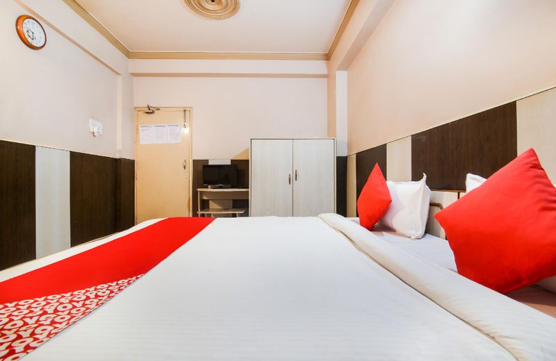 OYO 77598 Aditya Homes
