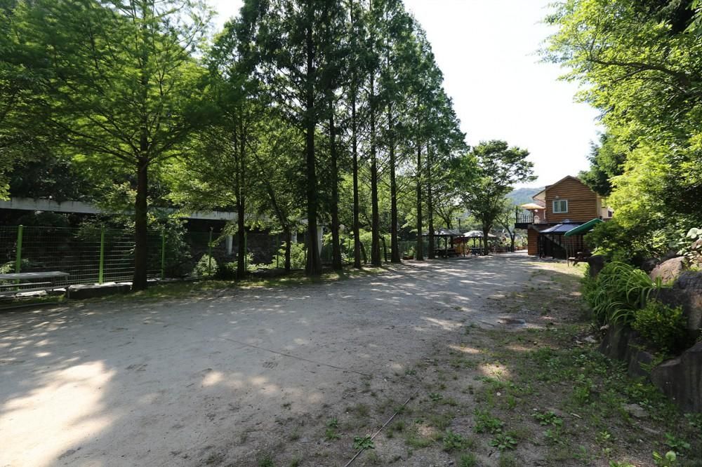 Outdoor Pictures 1