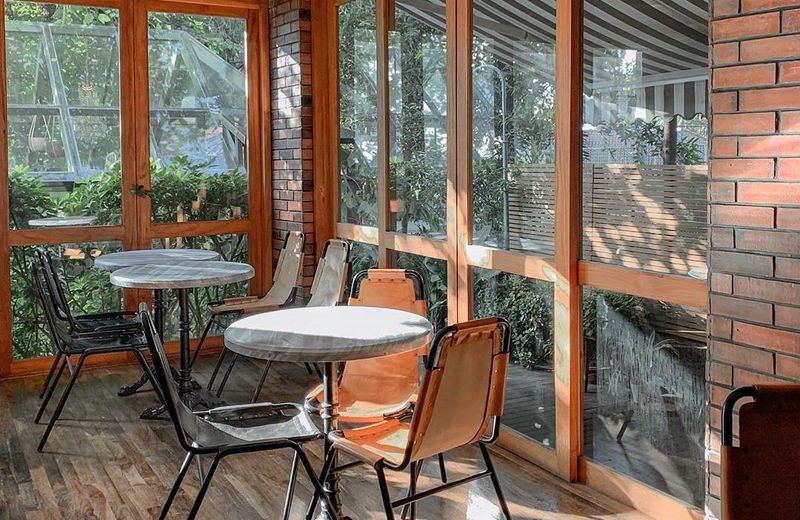 The House Tour Hotel with The Potting Shed