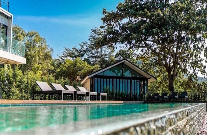 Anatta The Cliff House