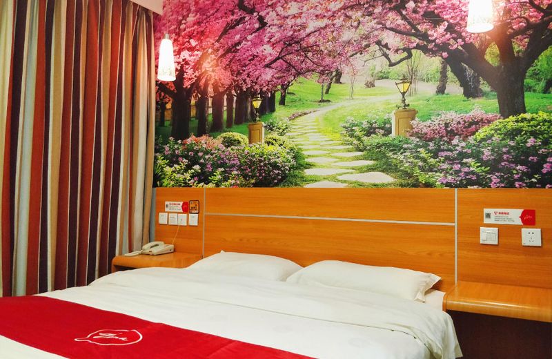 Thank Inn Hotel Gansu Zhangye Bell And Drum Tower