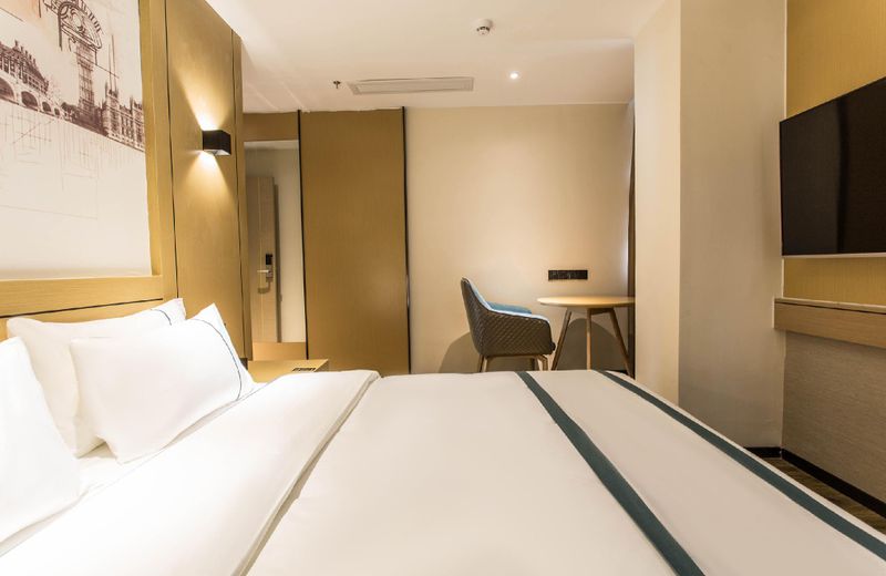 City Comfort Inn Liuzhou Liucheng People Square