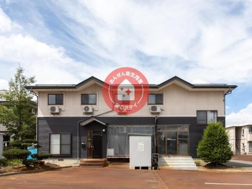 OYO Takahata Ekimae Hotel